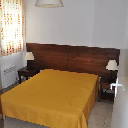 假日公园 Terres De France - Domaine De Claire Rive 3*