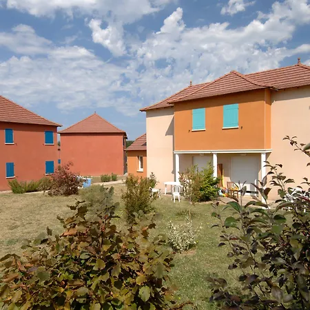 Terres De France - Domaine De Claire Rive Holiday park Prayssac