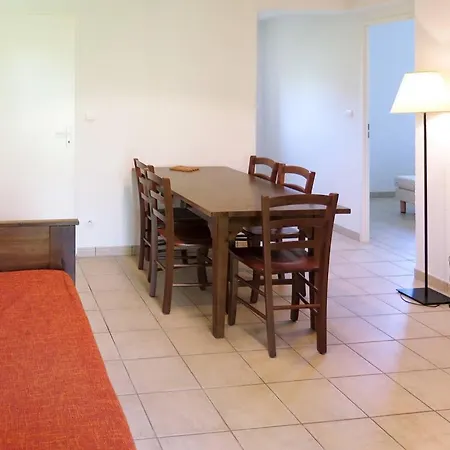 홀리데이파크 Terres De France - Domaine De Claire Rive 3*