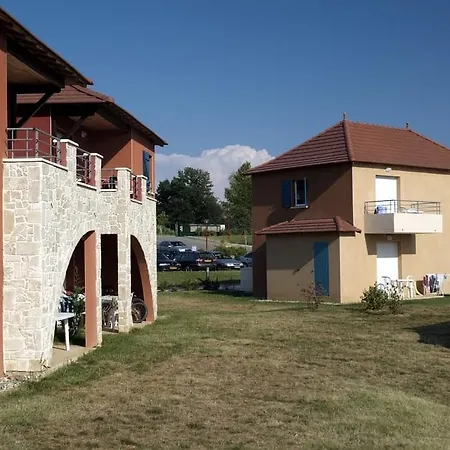 Terres De France - Domaine De Claire Rive Holiday park Prayssac