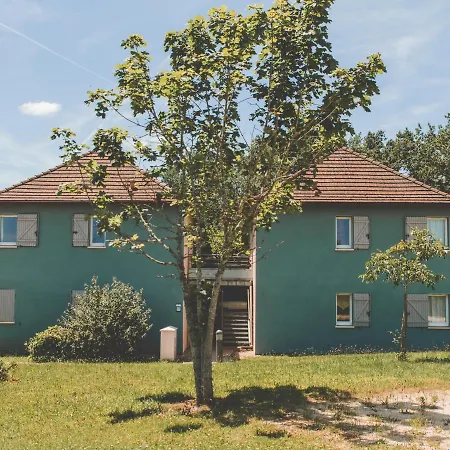 Prázdninový areál Terres De France - Domaine De Claire Rive