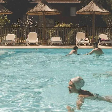 Holiday park Terres De France - Domaine De Claire Rive