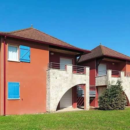 Terres De France - Domaine De Claire Rive 홀리데이파크 3*