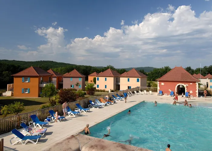 Parco vacanze Terres De France - Domaine De Claire Rive 3*