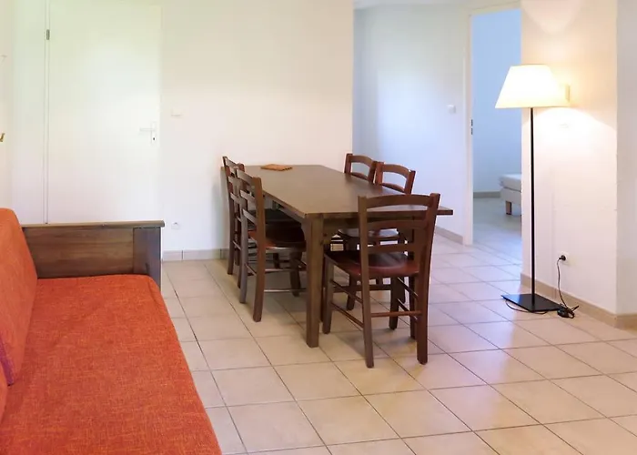 Ferienpark Terres De France - Domaine De Claire Rive 3*