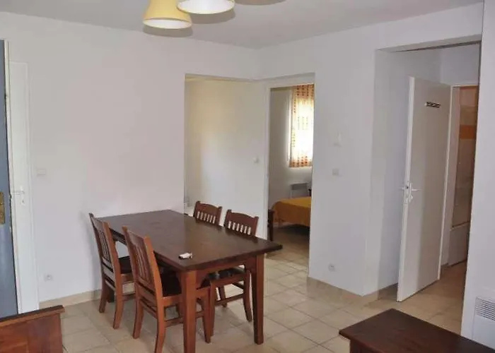 Terres De France - Domaine De Claire Rive Ferienpark Prayssac